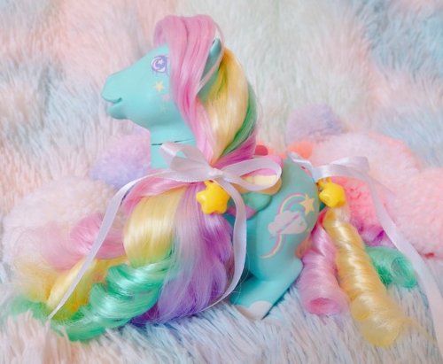 pretty-parlor: My first custom pony - Rainbow Wishes 