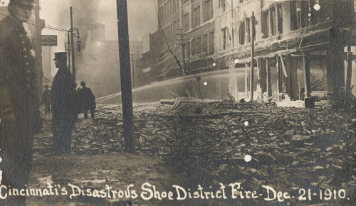 On the bitterly cold week beginning December 21, 1910, anentire city block of Cincinnati’s lar