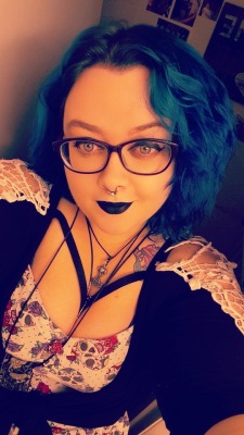 suicideangelkitten:  Got to see the new insidious movie tonight!  I have never seen a more beautiful girl 