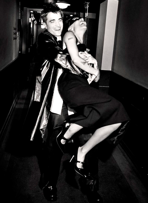 kravitzsource:ZOË KRAVITZ &amp; ROBERT PATTINSON FOR WONDERLAND MAGAZINE2022 | ph. by Ellen von Unwe