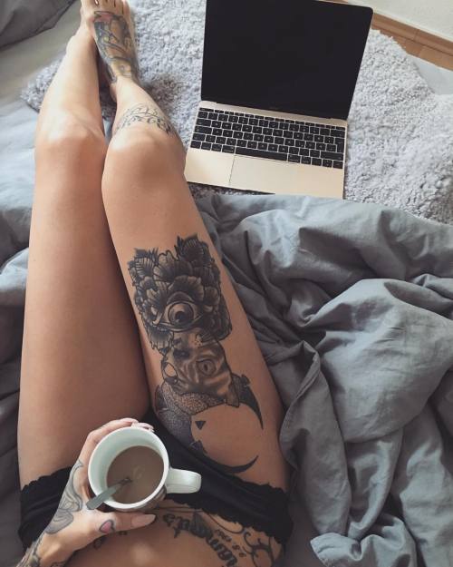 thatattoozone:  @dumbblondbadperson   