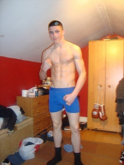 tradiesandchavs:  Sexy chav lads