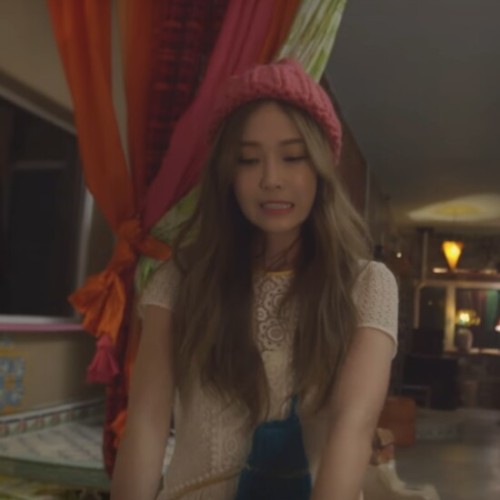 leefelixismyreligion:-&gt; Jessica - Fly Like or reblog if you use it please ♡