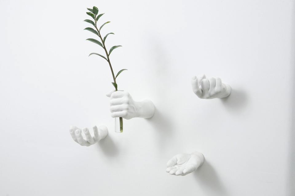 clear-glass:  Reality Hand Hook / Harry Allen