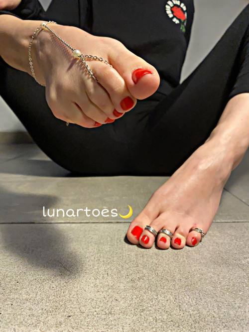 lunartoes: Follow my instagram page: https://www.instagram.com/lunartoes_