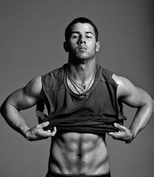 malecelebulges:  Nick Jonas Armpits, Pubes, & Bulge