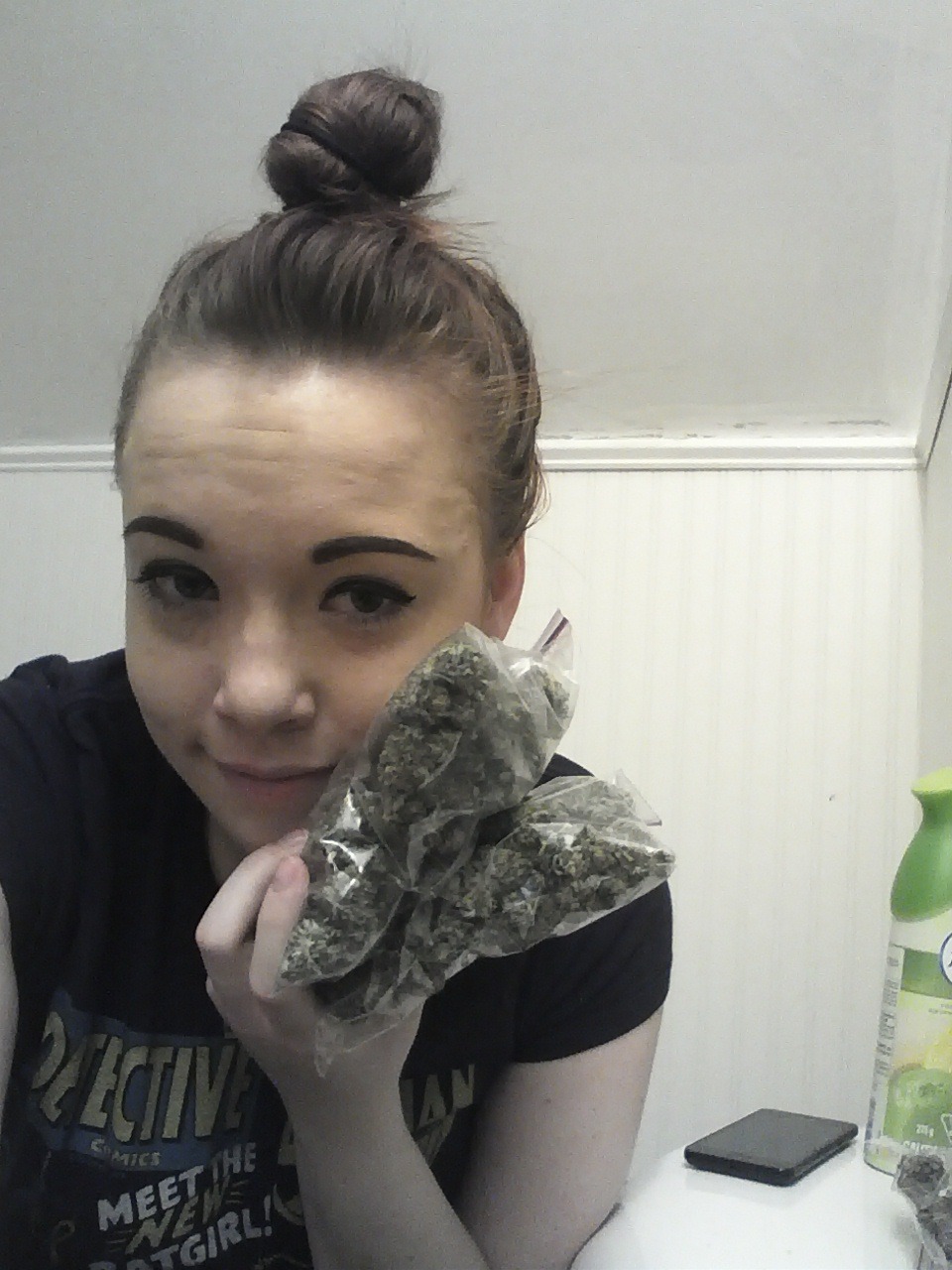 dinosaurbeards:  I’m a happy girl 