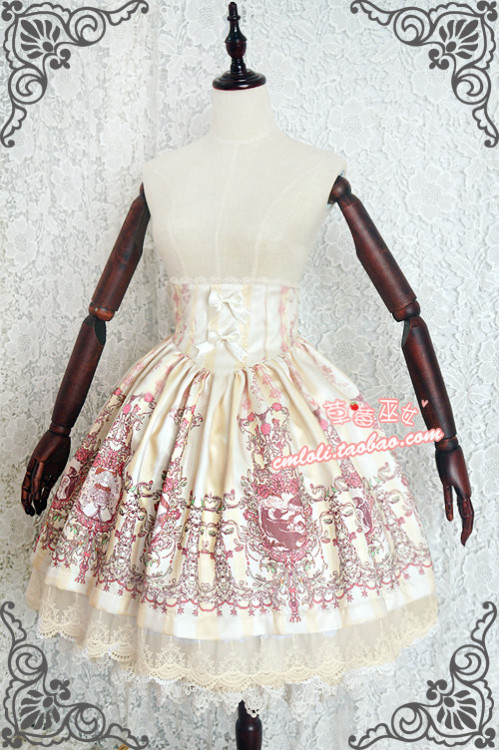 Aurora Sleeping Beauty corset skirt by Taobao seller Strawberry Witch.