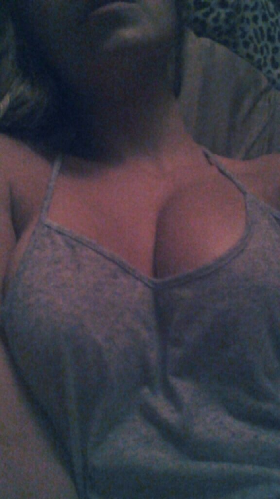 invertednipplez:  She said she can’t feel her face, right now I can’t feel my