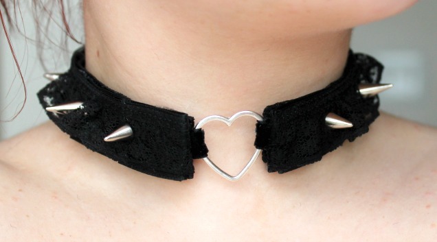kittensplaypenshop:  Full lace choker for ill-eat-your-heart-out. heart held with