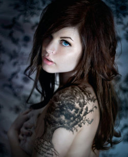 hot4tattoobabes:  hot4tattoobabes