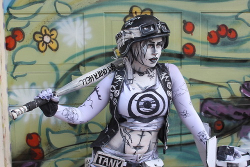 I did a Tank Girl makeup test a couple weeks ago! I always forget how fun this cosplay is until I se