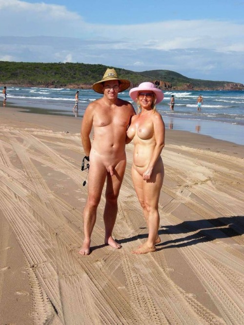 nuwd:  More nudists and naturists: http://nuwd.tumblr.com/archive