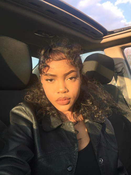kingoftheheelstate:  aaijaaa:  ✨✨  😩😩😩😩