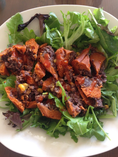 black bean & corn tamale with mixed greens, lemon juice & hot sauce