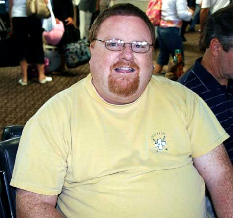 bigtruckbehr:  chubsandchubs:  Adornado.  he’s hot. Nice PA