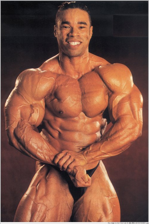 joeysilverado:  Kevin Levrone  Damn I’ve never seen him sans pants, not disappointed in the least.
