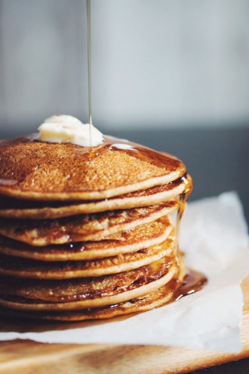 vegan-yums:Pumpkin spice pancakes / Recipe you know you love it