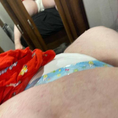 It’s bedtime pj and some thick protection #abdlboy #abdl #diaperedboy #littlespace www.inst