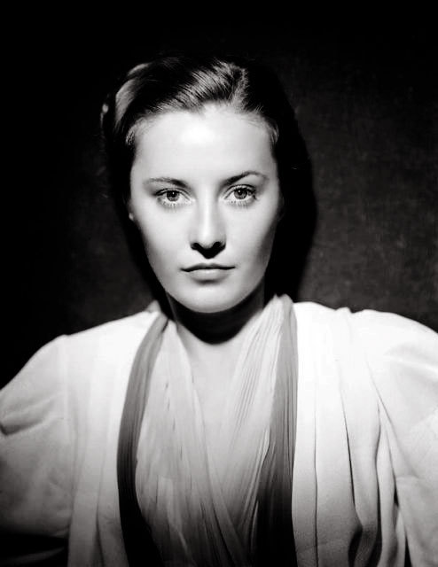 fortheloothoney:  Barbara Stanwyck 