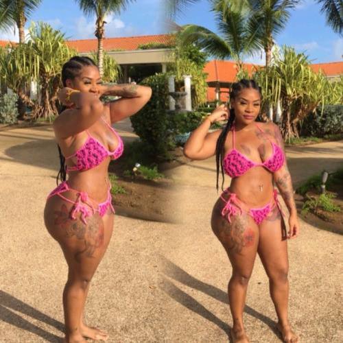 bigbootythickass:  http://ift.tt/1NFu6Oz, via The Mac11 showcase http://ift.tt/1IzRPUA