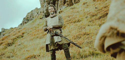 captainquicksoldierimagines:“And then to kill him, the weak spots under the arm, the neck&hell