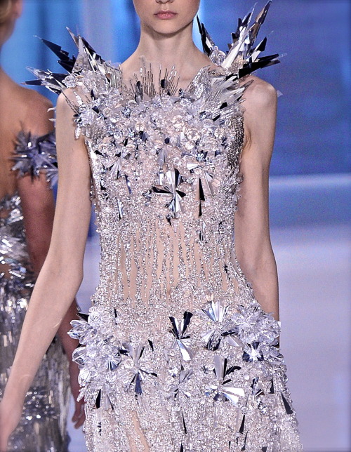 chiffonandribbons:  Valentin Yudashkin F/W 2013 