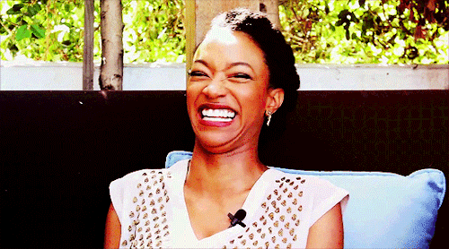 gifsandthangs-blog: Sonequa Martin-Green being a cutie patootie at The Wrap. (x)