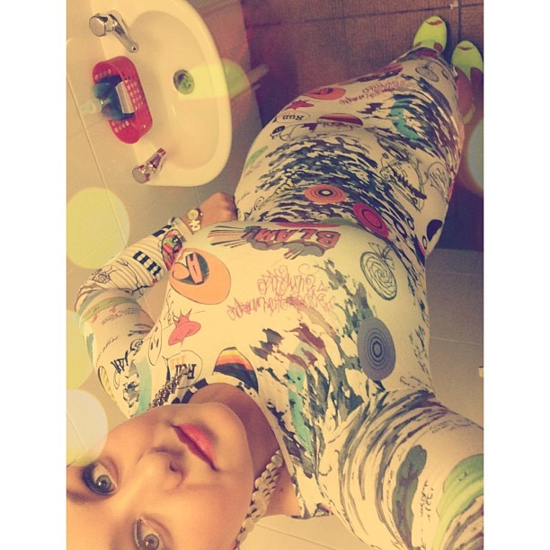 thedougmeister:  This photo looks so much better when it’s upside down…
