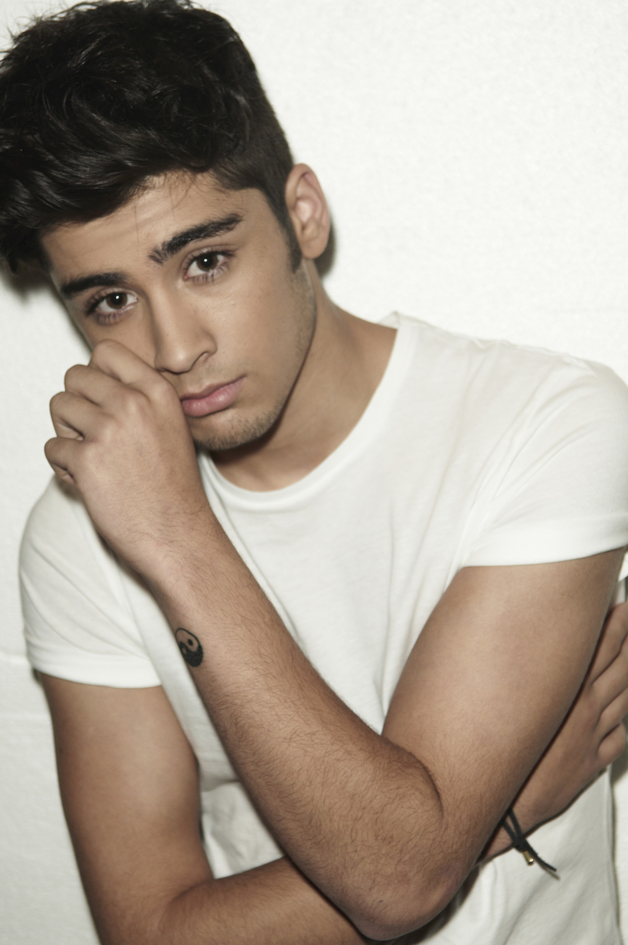 harrystylesdaily:  Happy Ramadan! Enjoy these vintage shots of Zayn by Ray Burmiston.