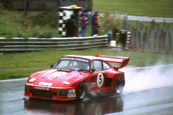 mikakuma:  Porsche 933-5 of Volkert Merl &amp; Peter Hahnlein approaching Druids Bend at the 1977 Brands Hatch 6 Hours (by Karting Nord)