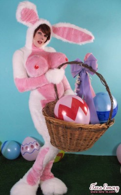 taraemory:bigeveryfing:taraemory:  Ruining your childhood, and your Easter egg hunt all in one fell swoop.Memories of Easter Bunny silliness, from a few years back.   Ishtar is better than easter. You’re  suppose to fuck not celebrate lies.  Ishtar