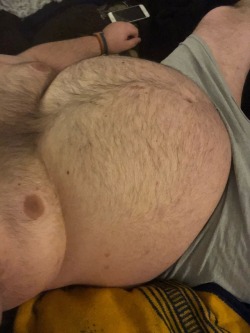 noobbear73:  Trying a new angle. I’m still fat.