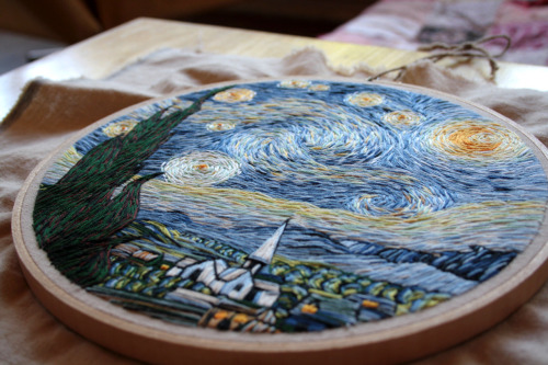 iqagency:  Self-taught embroidery artist Lauren Spark was asked by her mother to create an embroidery of Van Gogh’s Starry Night. Over the next month, Spark spent almost 60 hours working on the piece, using the Google Cultural Institute’s website