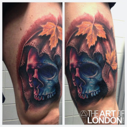 obsessedwithskulls:  Amazing fall skull tattoo!