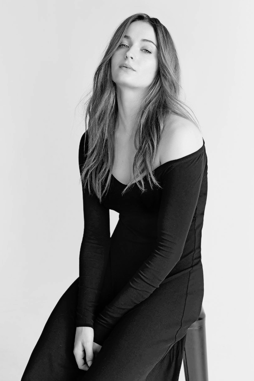 blondiepoison:Sophie Turner by Shayne  Laverdiere for The Hollywood Reporter (July 2017)