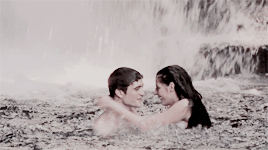 jesperhales:About three things I was absolutely positive: First, Edward was a vampire. Second, there