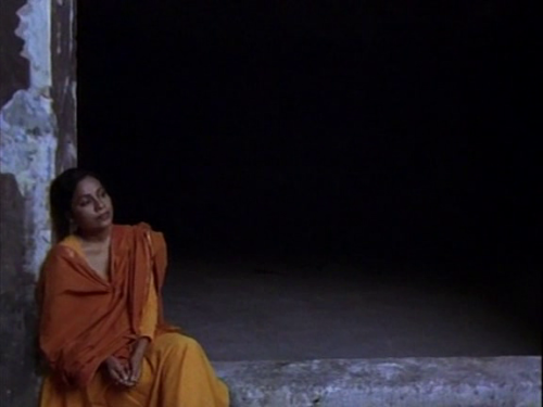 cineaesthesia:Scribbles on Akka (Madhusree Dutta, 2000)