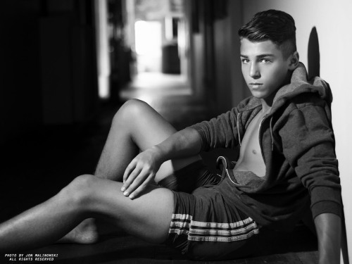tannerzagarino:  Tanner Zagarino - photo by Jon Malinowski