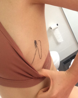 little-tattoo-world:  @veggiesnowaniceasslater