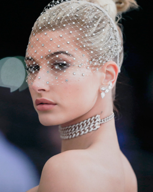  Hailey Baldwin attends Met Gala on May 1, 2017 in New York City. 