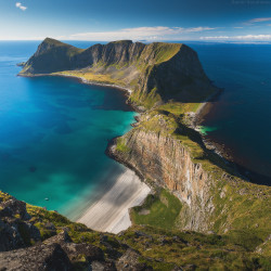 travelingcolors:  Arctic paradise, Lofoten Islands | Norway (by Daniel Korzhonov)