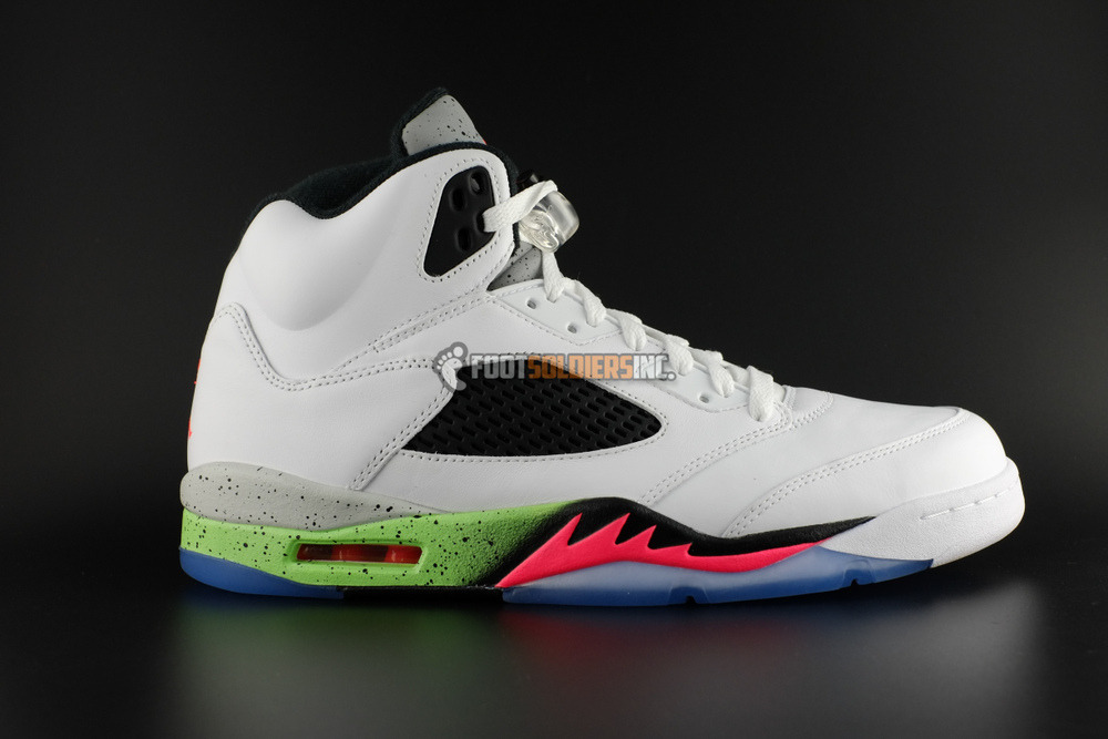 nock-nock-nock:  Air Jordan V “Space Jam“