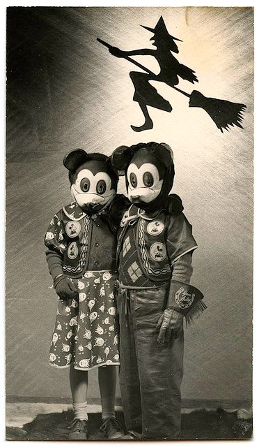 southernghosts:Vintage halloween costumes