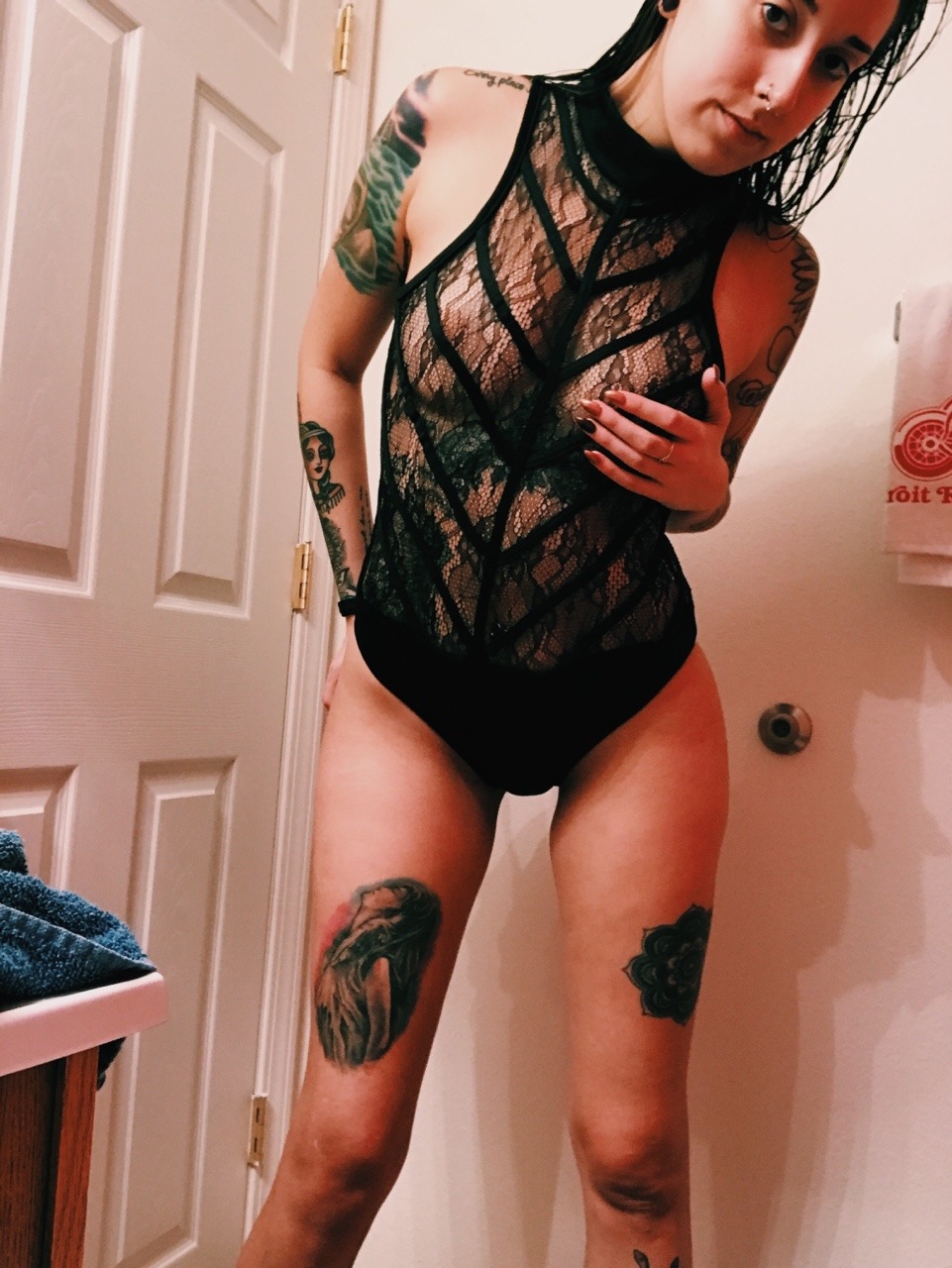 b0rderlinequeen:    ManyVids | Wishlist | Snapchat Details | PervPayOut | Patreon