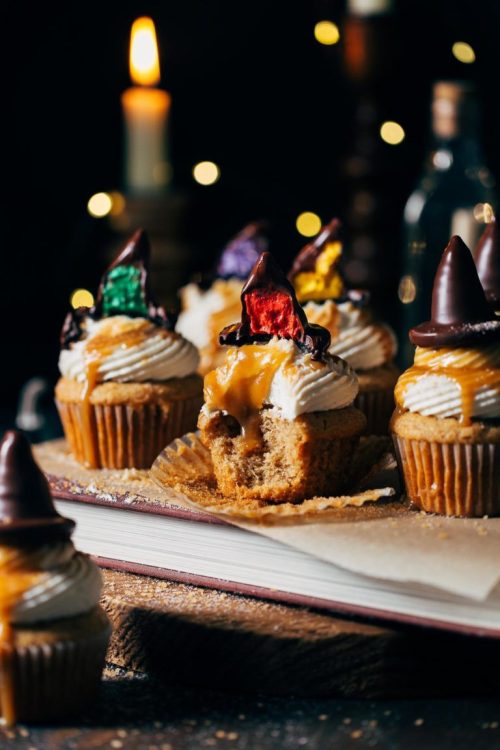 sweetoothgirl:    Sorting Hat Butterbeer Cupcakes