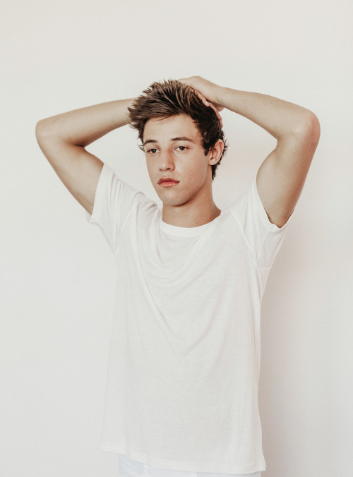 vine star cameron dallas photographed for the new york times