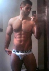 HOT HUNKS & BIG BUBBLE BUTTS
