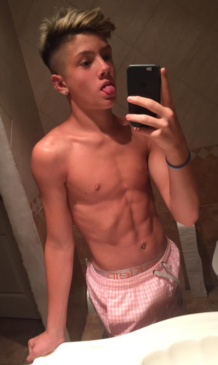 KIK: horniboini