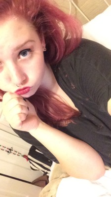 babygrindhouse:  pouting cause I want kisses